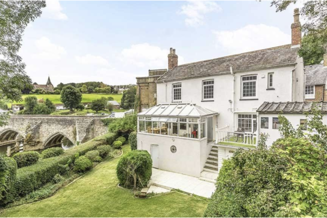 The Farleigh, 4 bed detached riverside home in Maidstone