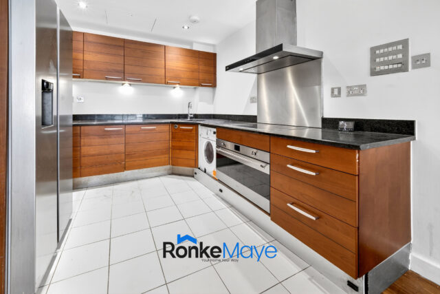The Galleries, Beautiful 3 Bed on iconic Abbey Road