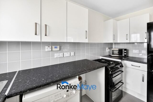 Marston Way, London, SE19