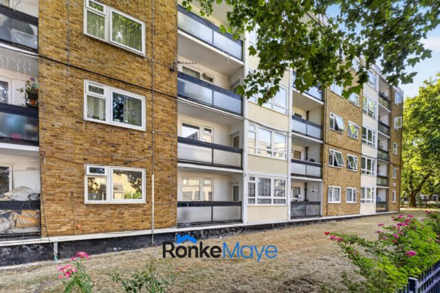 Well-Presented One-Bedroom Flat with Private Balcony in Brixton