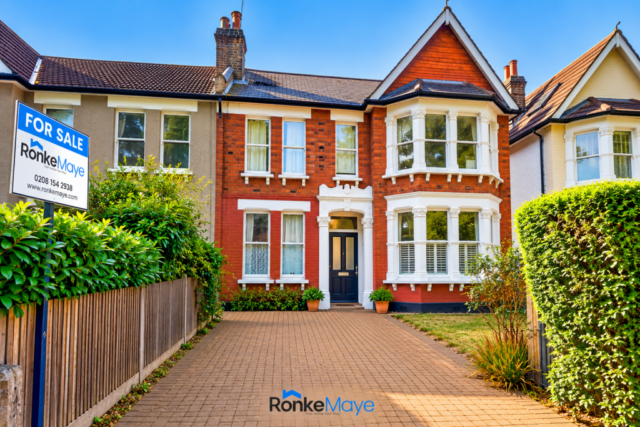 Spacious Three-Bedroom Garden Flat — 16 Canadian Avenue, Catford
